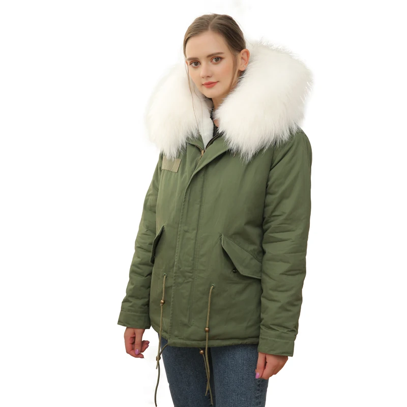 Белая женская парка с воротником Mrs из натурального меха зимняя куртка