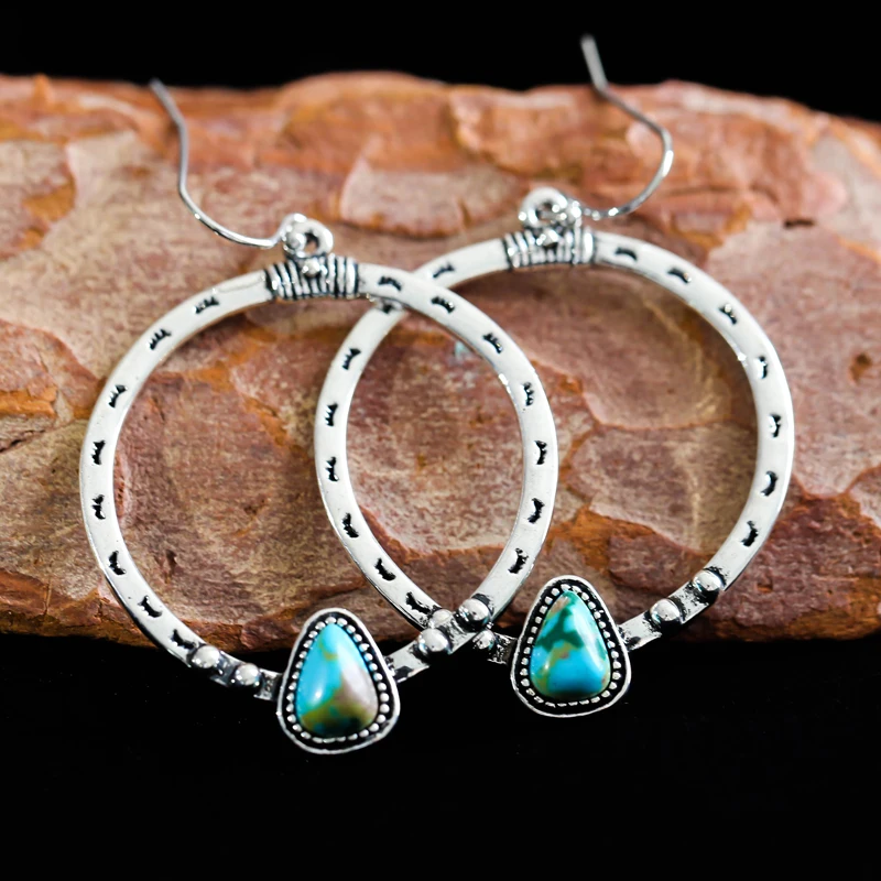 

Vintage silver color bohemian style ladies fashion big circle earrings featuring ethnic Q3D251