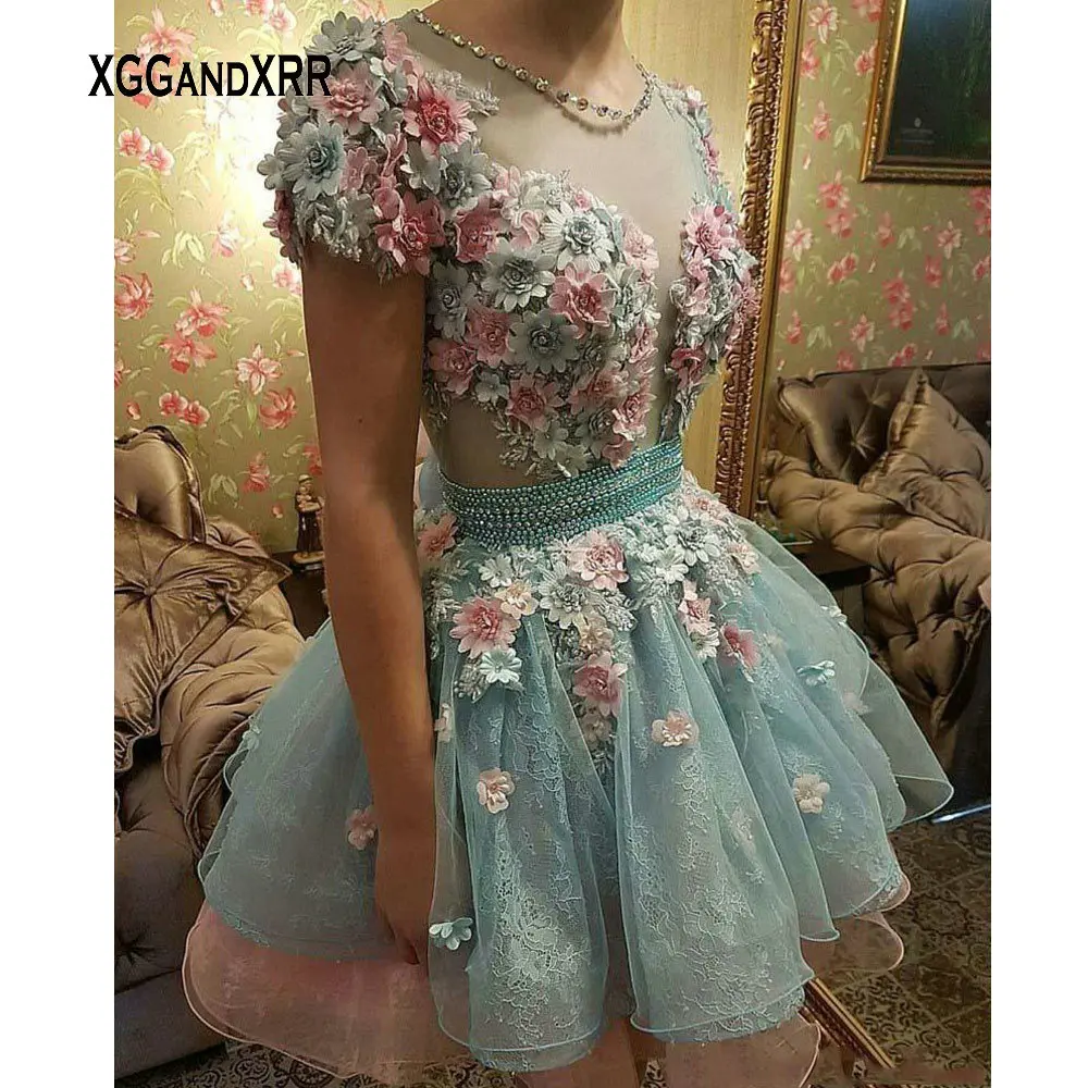 

Lovely Flower Short Sleeves Prom Dress 2021 Scoop Illusion Back Beading Belt Layer Mini Party Gown Girls Homecoming Pageant Gown