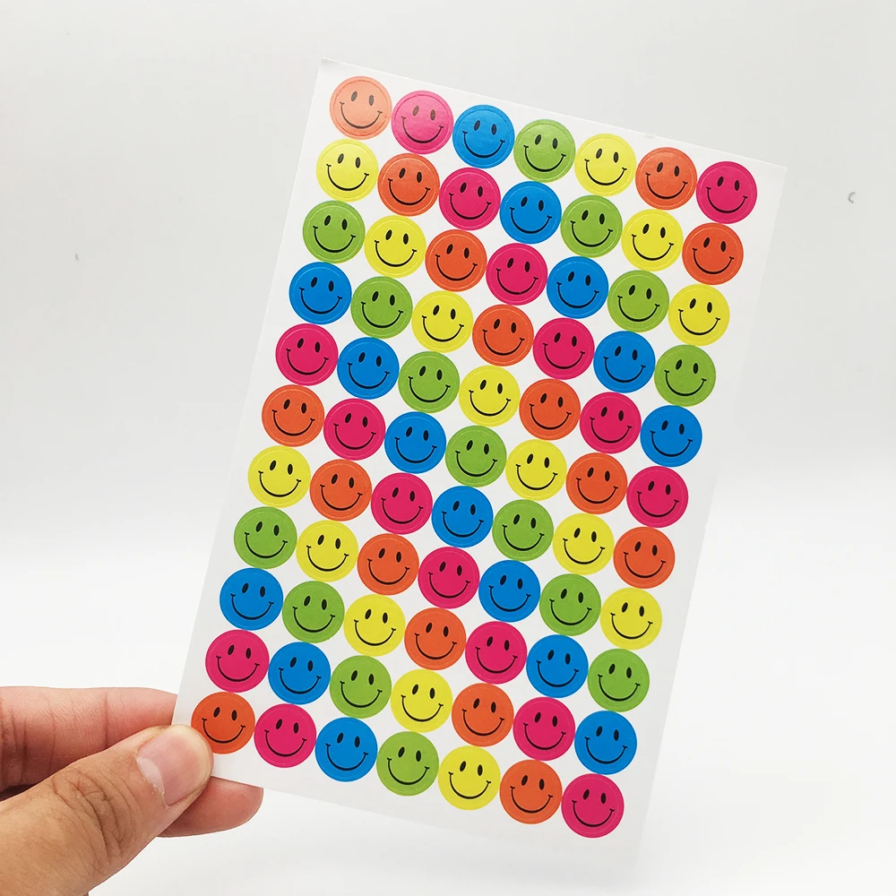 Pegatinas de cara port&aacute;til para ni&ntilde;os, 8 hojas de cuaderno con adhesivos de cara sonriente, bonito retrato, juguetes cl&aacute;sicos de tel&eacute;fono para motocicleta-1