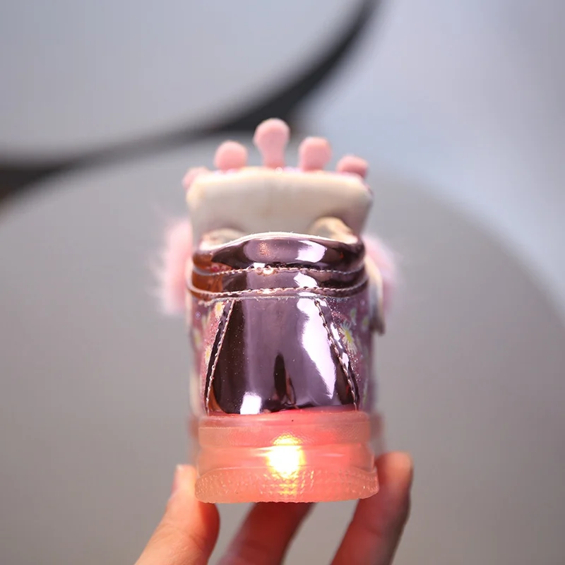

Autumn Children's Luminous Crown Rabbit Fur Little Daisy Fashion Princess Light Up Sneakers