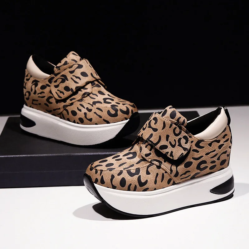 Новые женские кроссовки 2020 из дышащей ткани на платформе Обувь с подошвой