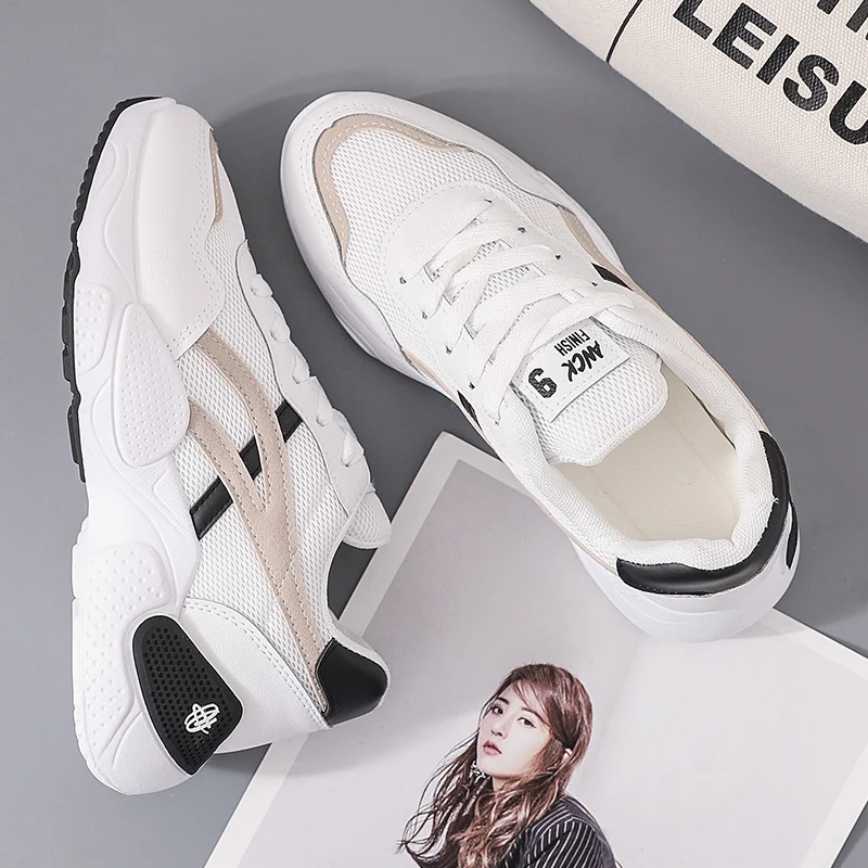 

2021 spring new Korean style versatile net red small white shoes casual breathable sports shoes for women and dad shoes