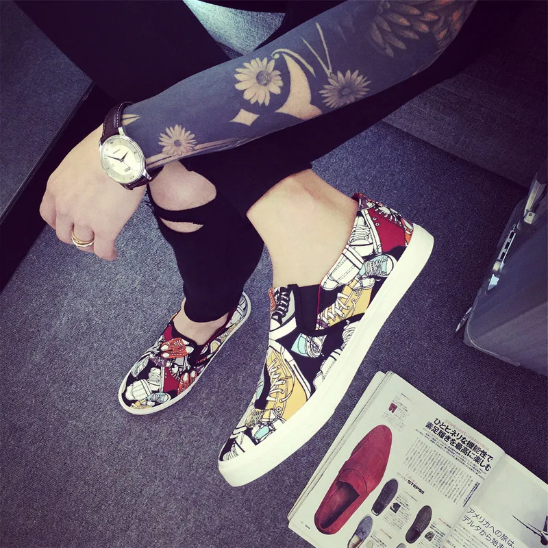 

Graffiti Shoes New Summer Breathable Slip-On Canvas Mens Flat Casual Shoes Men's Shoes size:39-44 YC-74