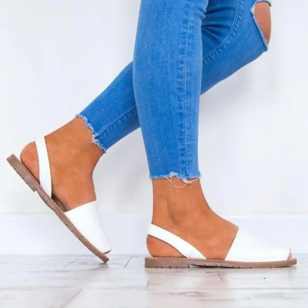 70% Hot Sell Summer Women Faux Leather Fish Mouth Band Sandals Slippers Beach Flat Shoes