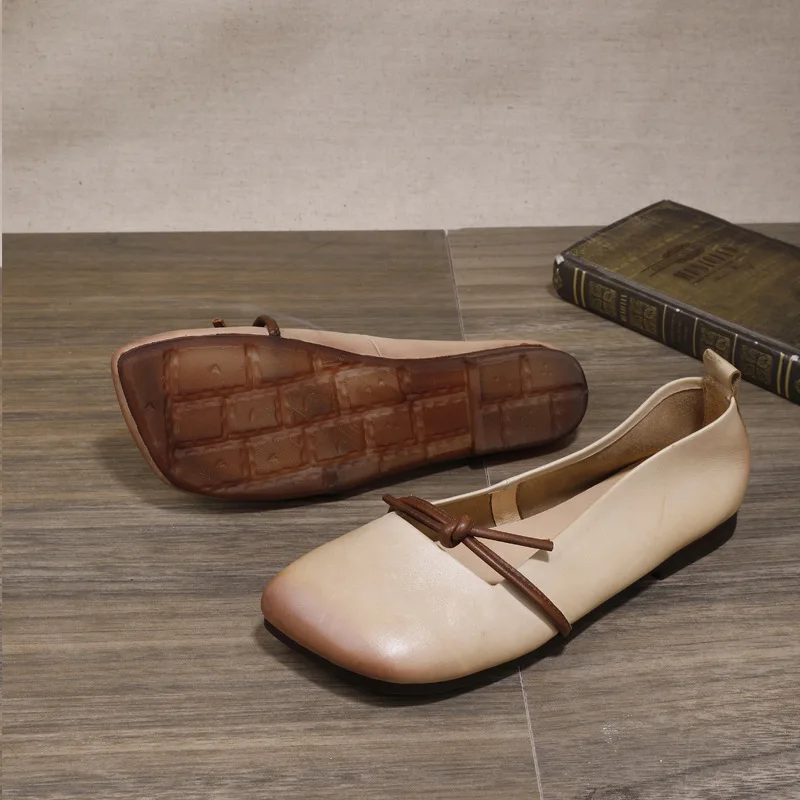 

VALLU Spring / Summer 2020 New Square Toe Soft-sole Leather Lace-up Flats Mommy Shoes