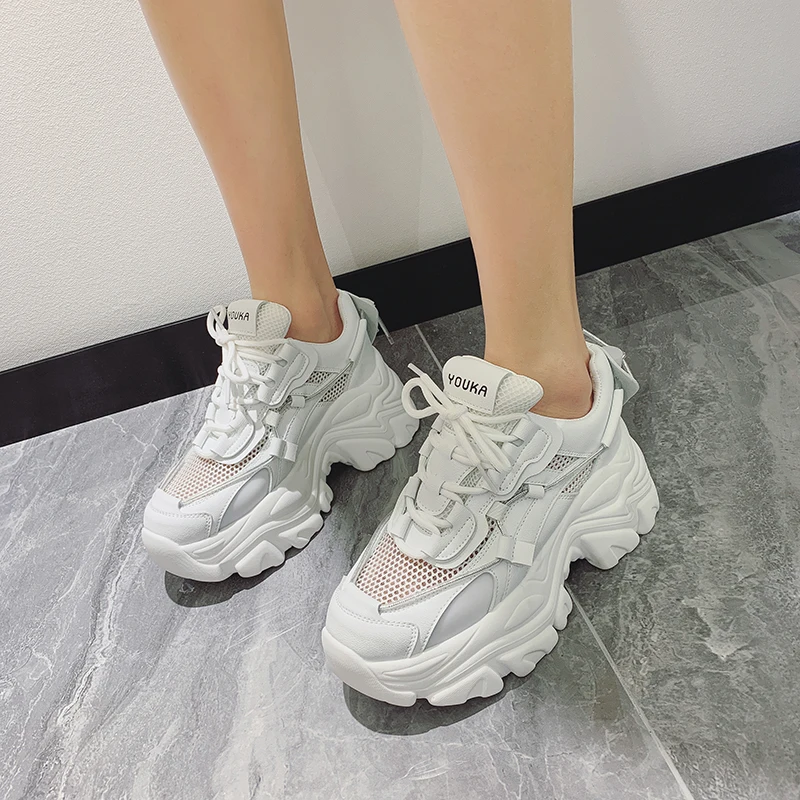 

2021 Women Chunky Sneakers Fashion Solid Color Platform Shoes Lace Up Breathable Mesh Vulcanize Shoes Casual Shoes