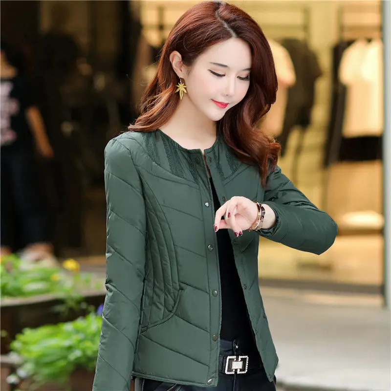 

Light and thin winter new down liner women's slim body warm middle-aged old people's thickened down jacket large mother's coat