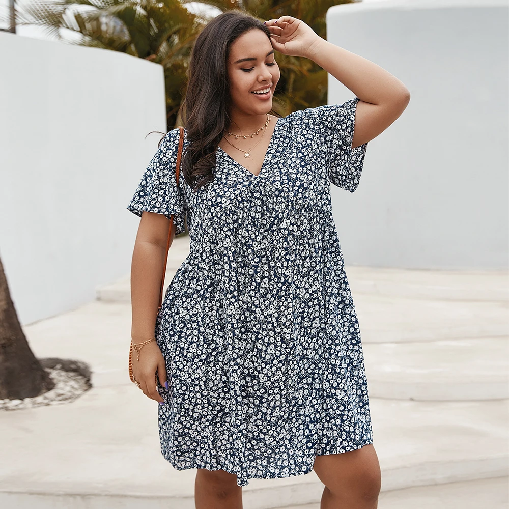 

Женское летнее платье с V-образным вырезом и коротким рукавом