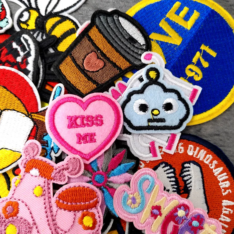 Красная бабочка парусник глаза искусственная ткань украшение одежды шитье