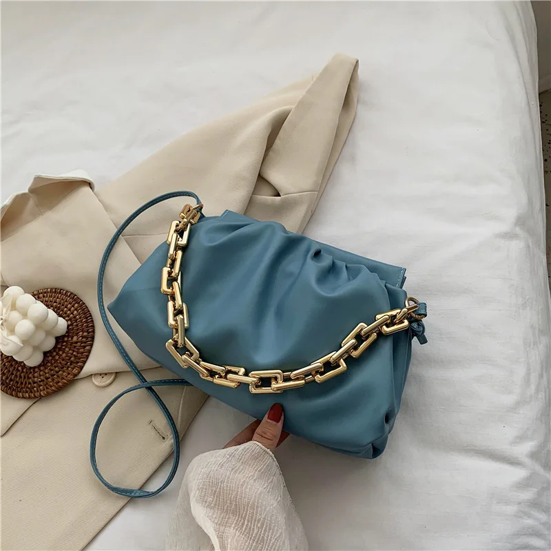 

Girl Fashion Cloud Shoulder Armpit Bag Female 2021 Simple Fold Thick Chain White Crossbody Bag Portable Shopper Dumplings Bag