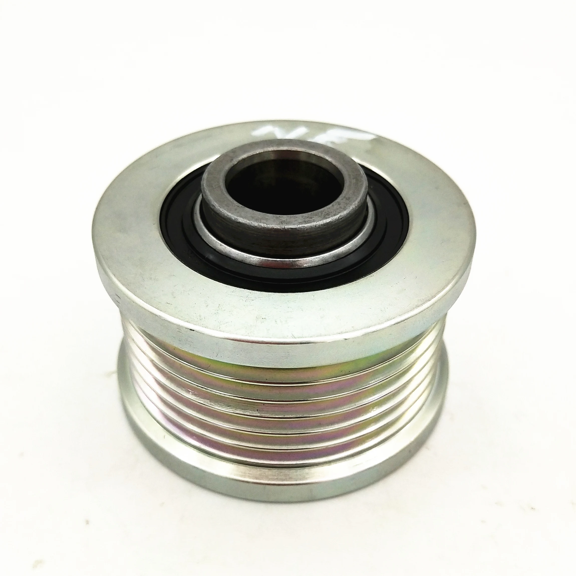 Сцепляющий шкив переменного тока для Chevrolet Aveo Cruze Orlando BMW E60 520d Opel Insignia Astra