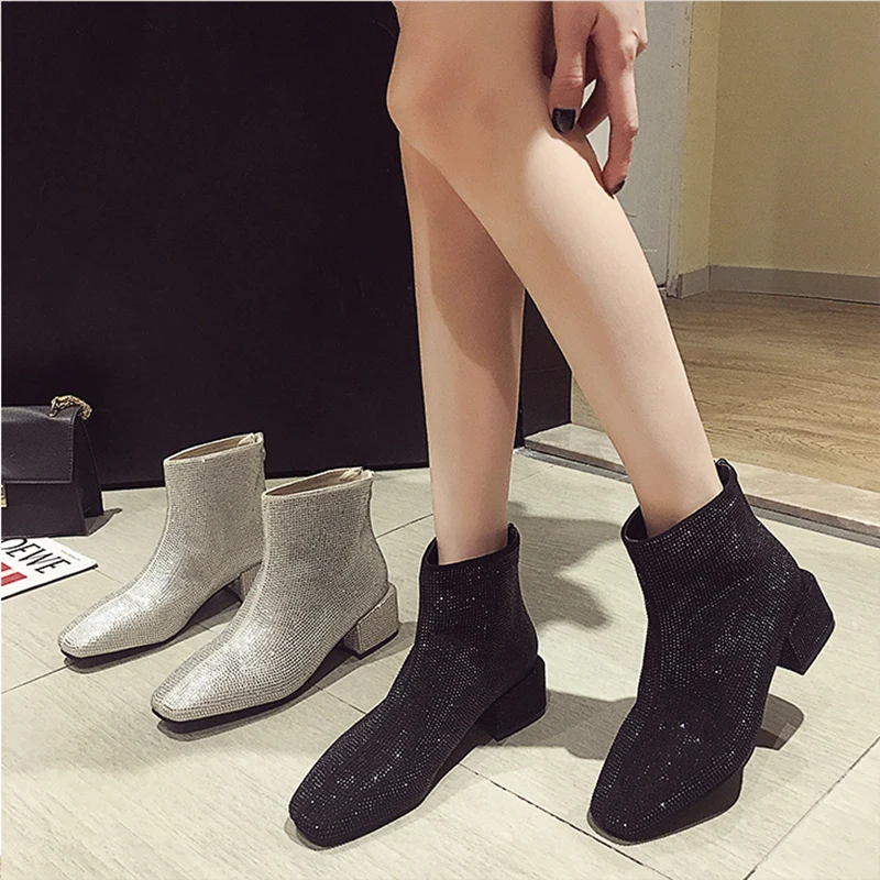 Шикарные Женские Ботинки martin короткие ботильоны на не сужающемся книзу