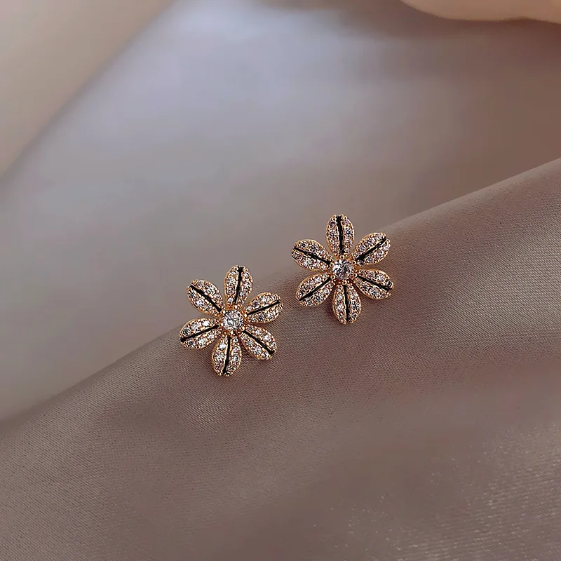 

Karopel 925 Silver High Quality Simple Flower Stud Earrings 2 Color Alloy Earrings Women's Wedding Jewelry Elegant Sexy Gift