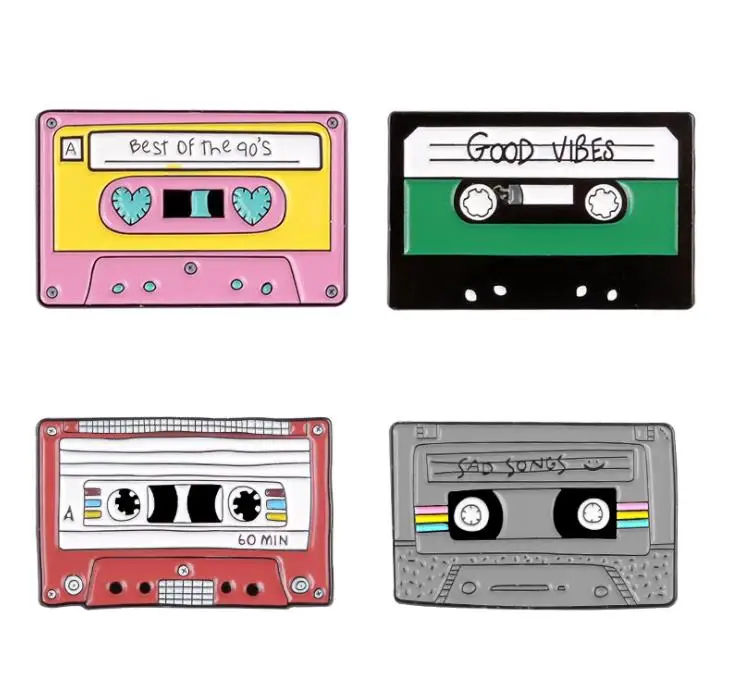 Новинка металлическая эмалированная брошь в виде билета на самолете молочного