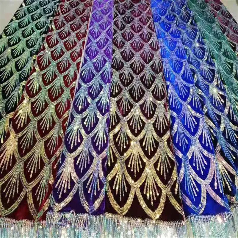 Вышитое парчовое кружевное бархатное свадебное праздничное платье высокого