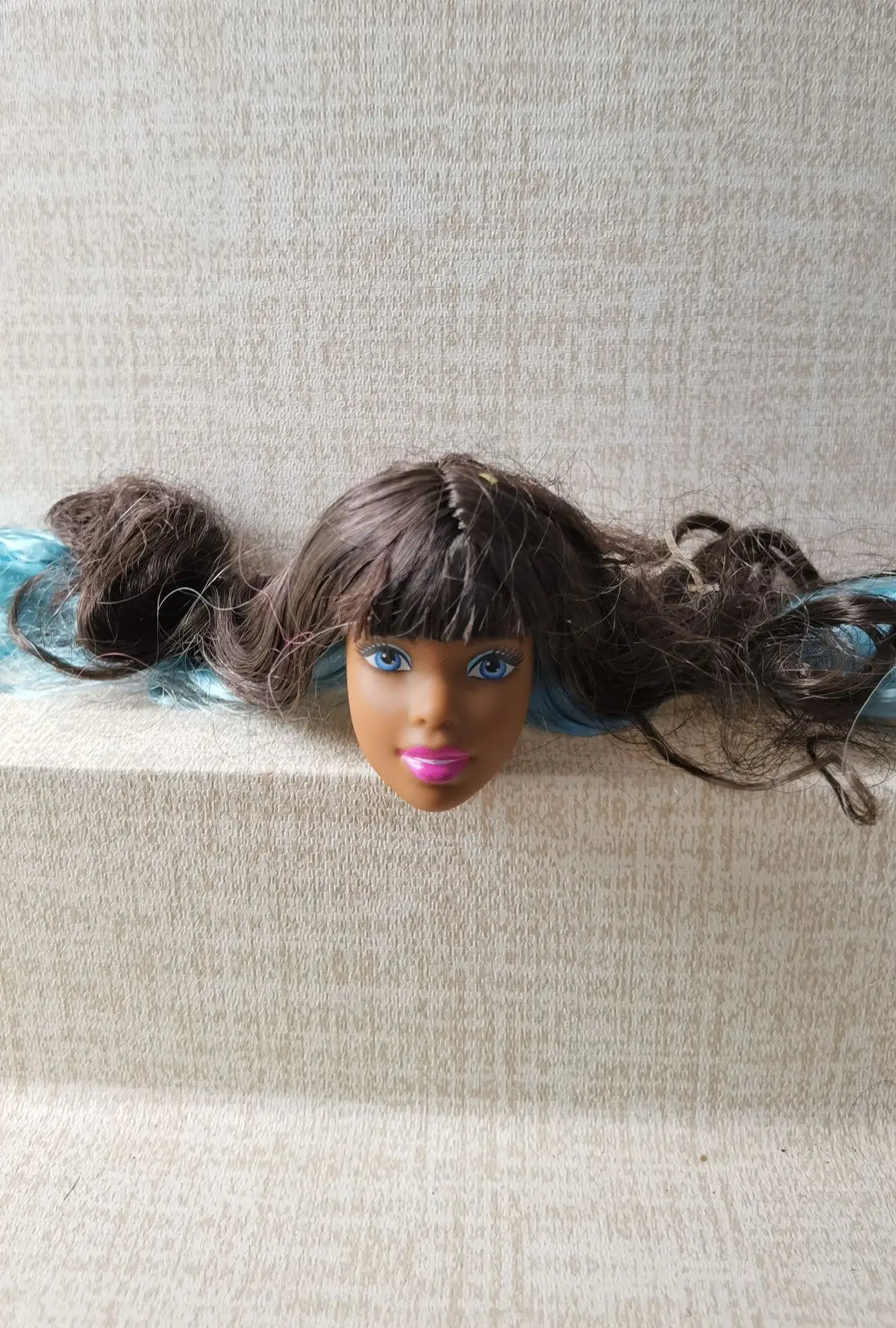 Коллекция выбор стильных головок для кукол барбис серебряные волосы джут