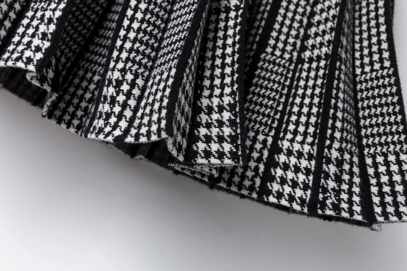 

Banulin Autumn Winter Thick Warm Luxury Houndstooth Long Knit Women Stripe A-Line Pleated Skirt Chic Knitted Sweater Skirt Femme