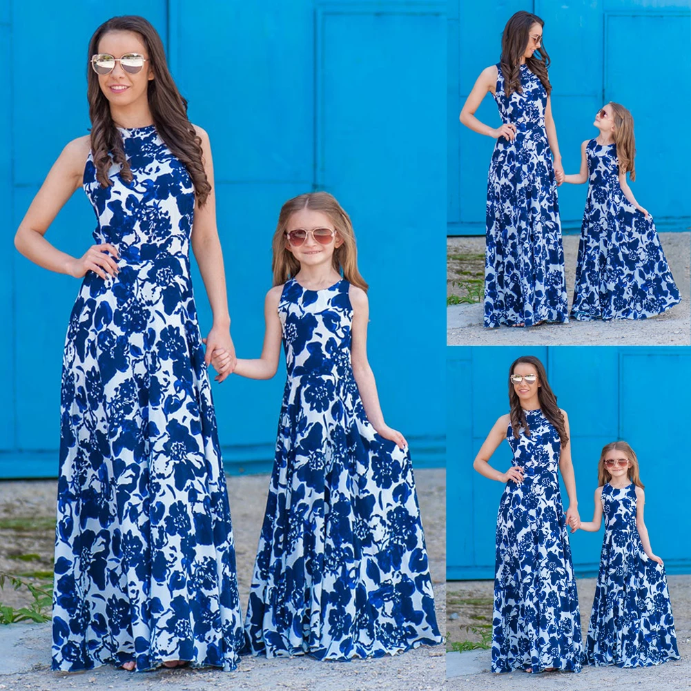 Летнее одинаковое платье для мамы и дочки Сарафан из полиэстера с цветочным