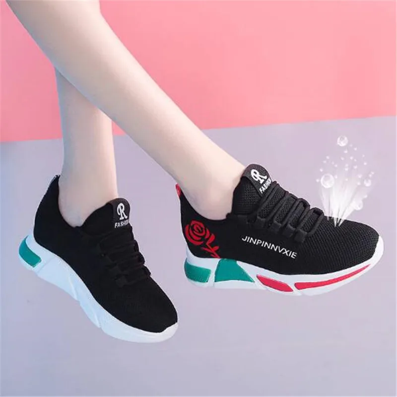 

New autumn and winter low to help shoes breathable sweat-absorbent anti-slip wear-resistant increase in casual printing shoes