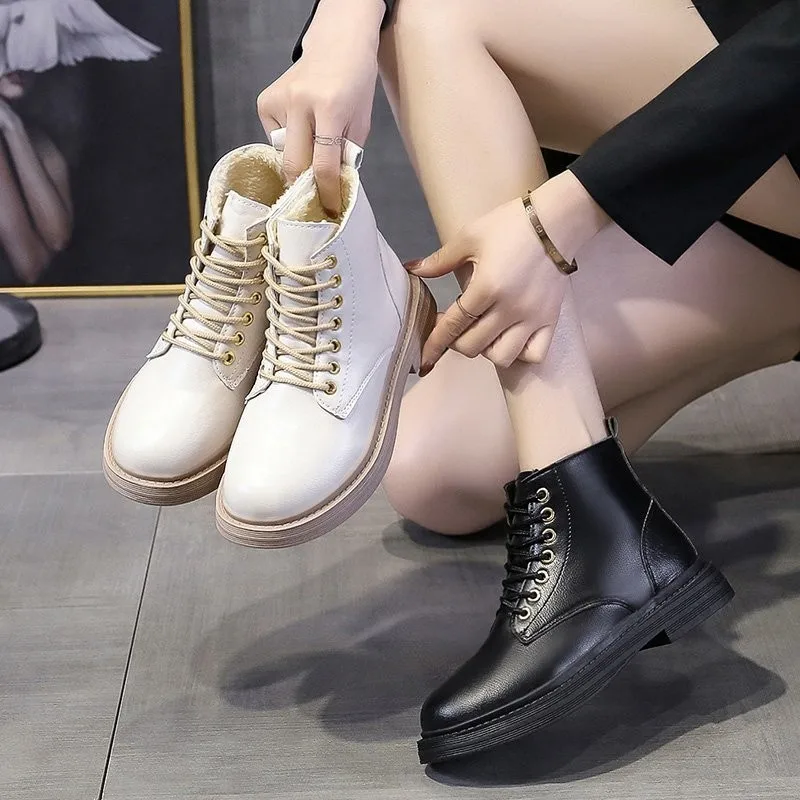 

2020 Winter Low Tube Adhesive Shoes Artificial Pu Spot Slope Heel Low Heel Martin Boots Round Head Artificial Wool Cotton Shoes