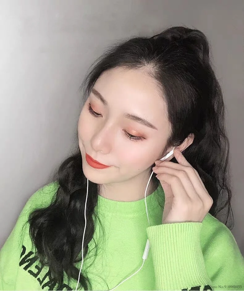 

OPPO Earphone MH135 Headsets Built-in Microphone 3.5mm Plug Earphone For Smartphone FIND X R17 Pro Reno 10 3 3 Pro