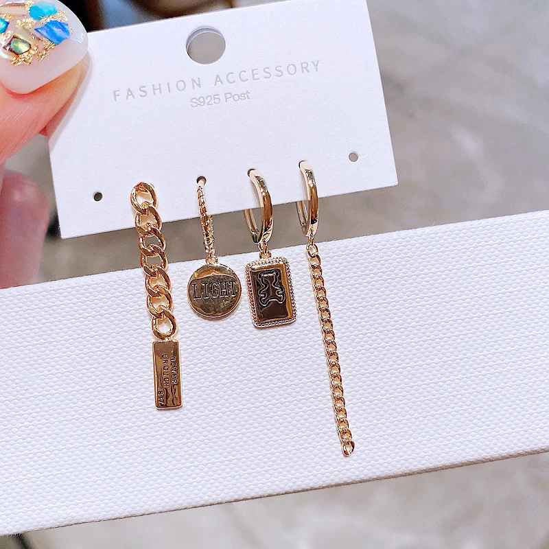 

Trendy 4pcs Gold Metal Pendant Long Chain Dangle Earrings Set Gold Color Plated Women Party Jewelry