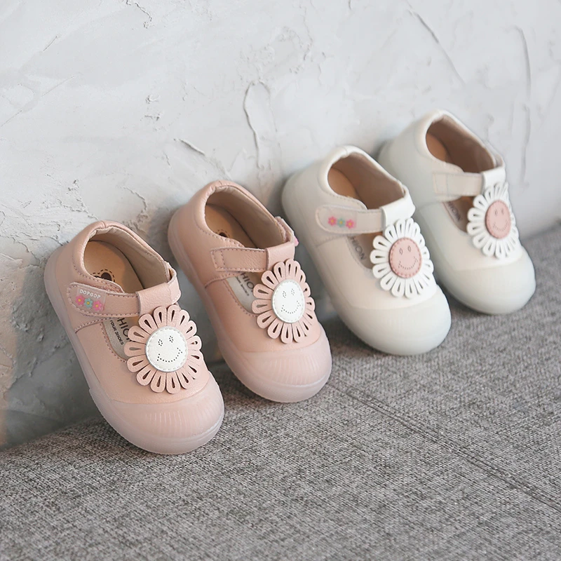 Туфли для маленьких девочек дышащие Нескользящие кожаные туфли с цветами на