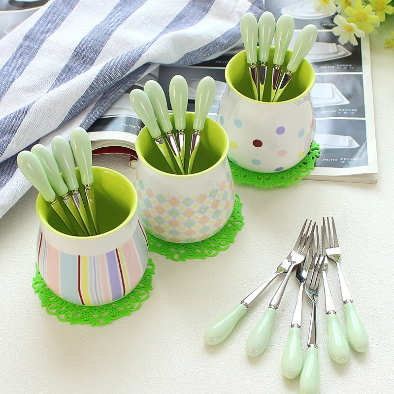 

Korean creative household cute cartoon small fork fruit fork fruit sign ceramic stainless steel dessert fork dessert fork set
