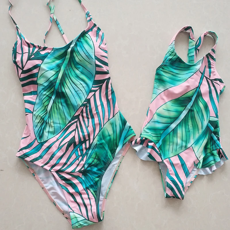 Слитный купальник с принтом для мамы и дочки ребенка Семейные костюмы купальные