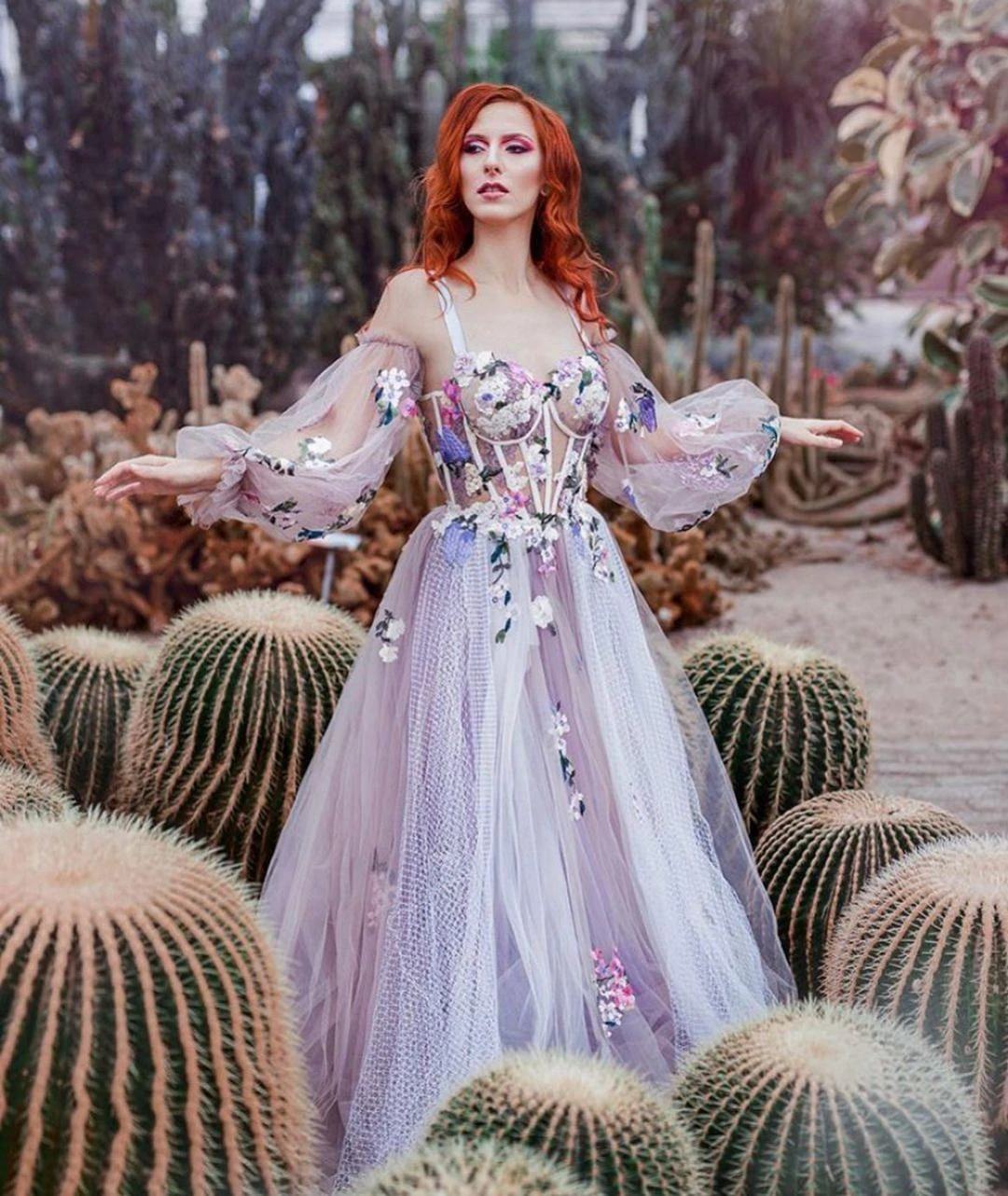 

2021 Spaghetti Strap Tulle Prom Dress See-Thru Sleeves Flowers Applique Layered Puffy Mesh Evening Dresses robe de soiree