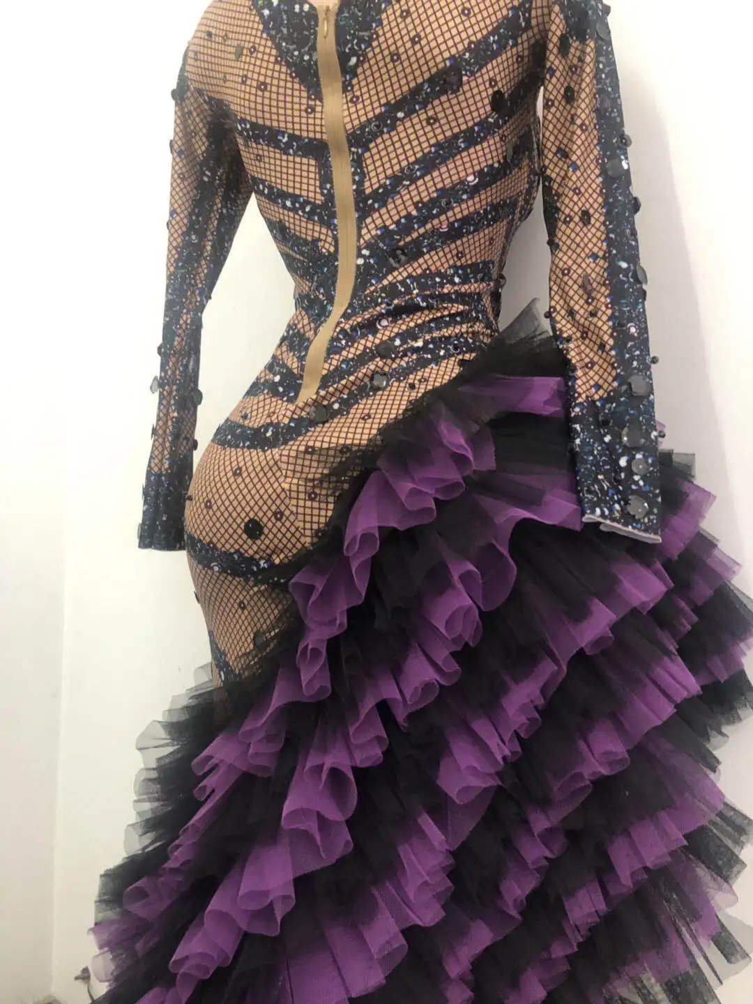 

Fashion Asymmetric Sequin Mesh Tiered Dress Women Rhinestone Party Evening Long Dress Singer Latin Dance Stage Costumes