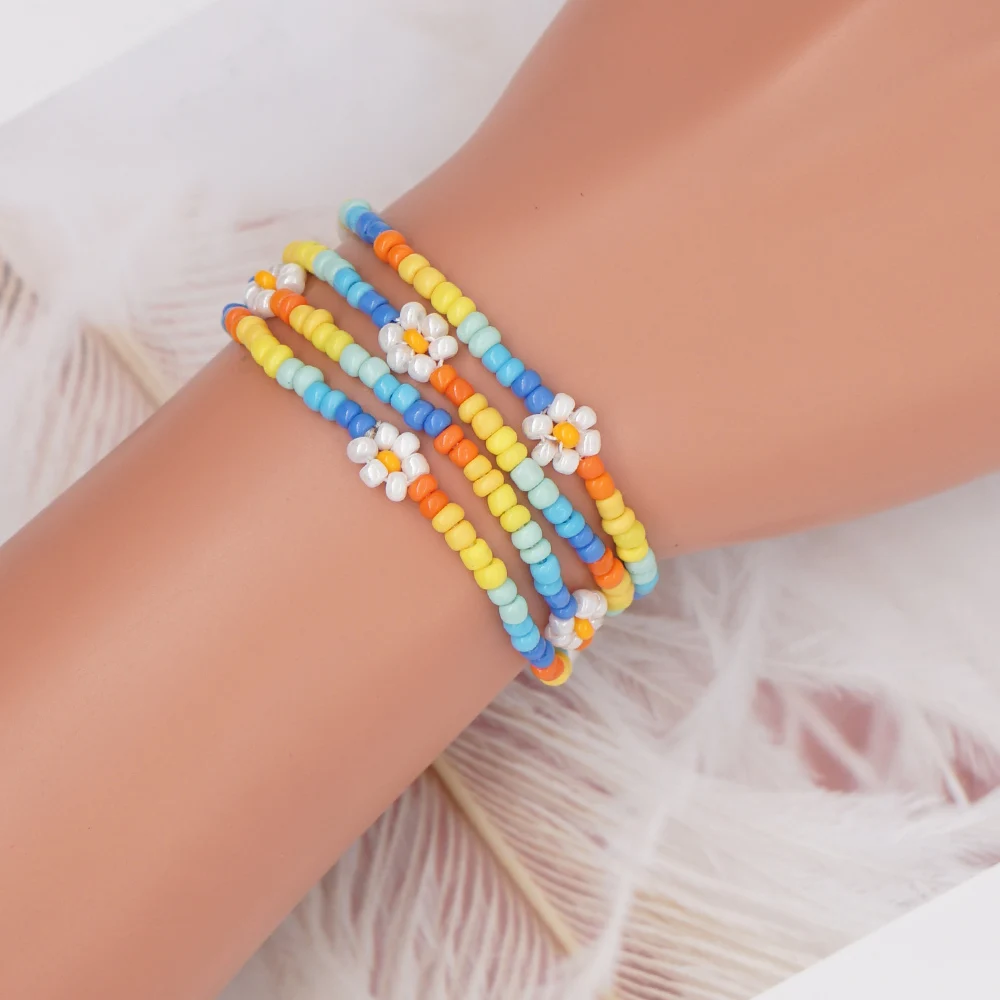 

2021 New Korean Flowers Daisy Necklace Beads Chain Glasses Mask Holder Woven Cord Lanyard for Women Girls Fashion