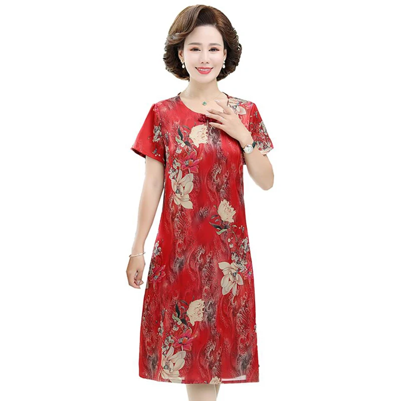 

Женское платье из шелка тутового шелкопряда, средней длины