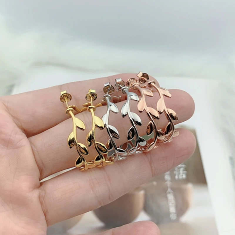 

1:1 925 Sterling Silver Classic Exquisite European And American Style Circle Olive Leaf Earrings, A Holiday Gift For Ladies