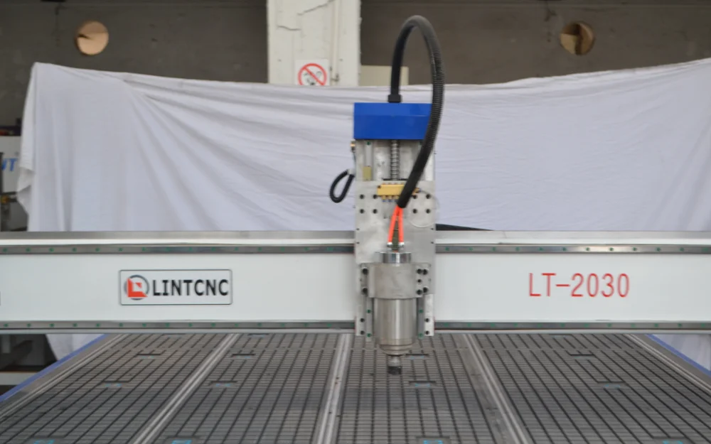2000*3000 мм ЧПУ деревообрабатывающий фрезерный станок 2030 с вакуумным столом 3D