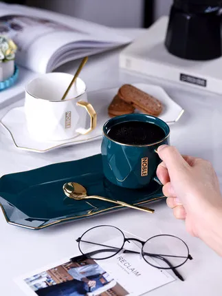 Кофейная чашка Европейский маленький роскошный костюм Ins ветер один