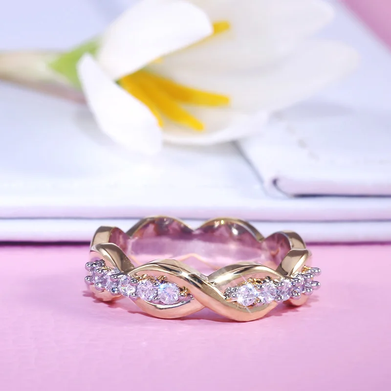 

JK Bridal Ring Creative Luxury Spiral Shaped Women Ring Harmony Simple Proposal Rings For Girlfriend With Tiny Stone Gadget
