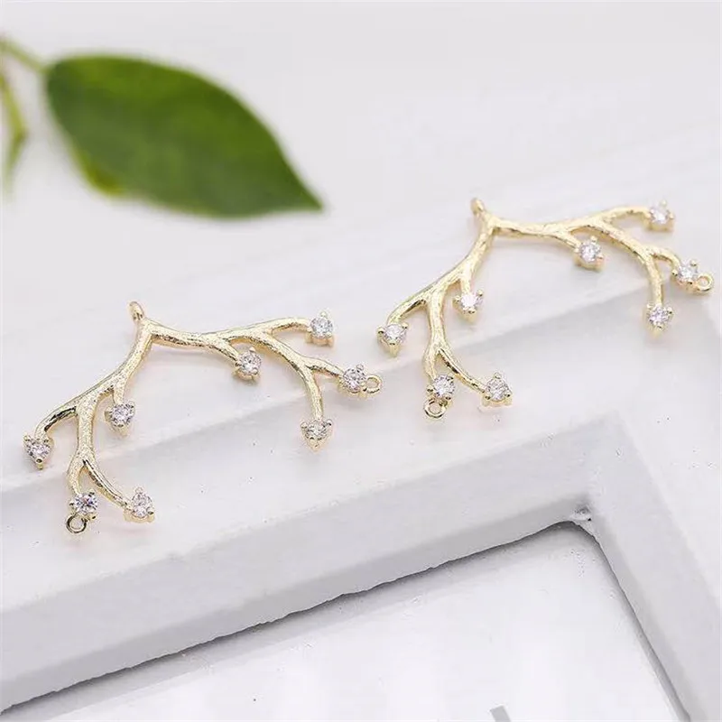 

2PCS 24K Gold Color Plated Brass and Zircon Elk Charms Antlers Pendants High Quality Diy Fashion Jewelry Findings Accessories