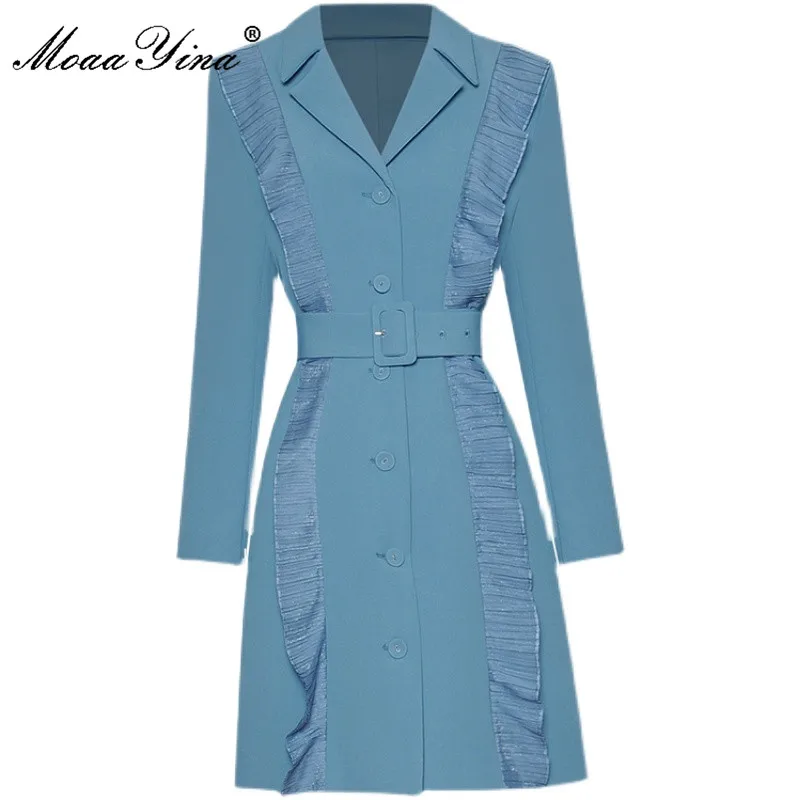 

Платье женское осеннее короткое с длинным рукавом и оборками