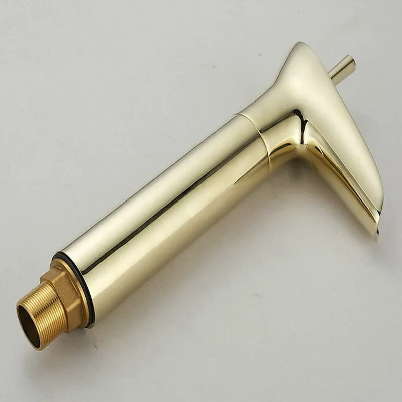 Роскошный современный золотой кран для ванной комнаты раковины водопада