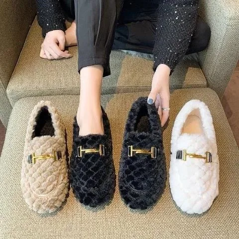 

Winter plus fleece pea shoes woman 2021 new wool shoes soft soles fashion chic versatile flat home casual shoes