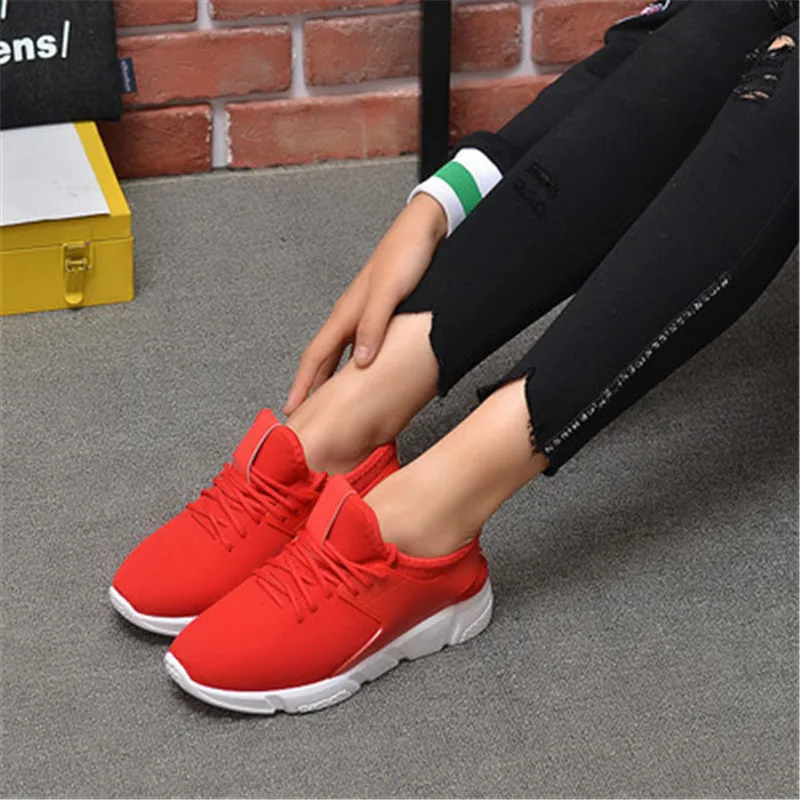 

Man Casual Shoes Light Fashion Sneakers Brand Summer Breathable Mesh Walking Shoes Outdoor Trend Flats Footwear Zapatillas
