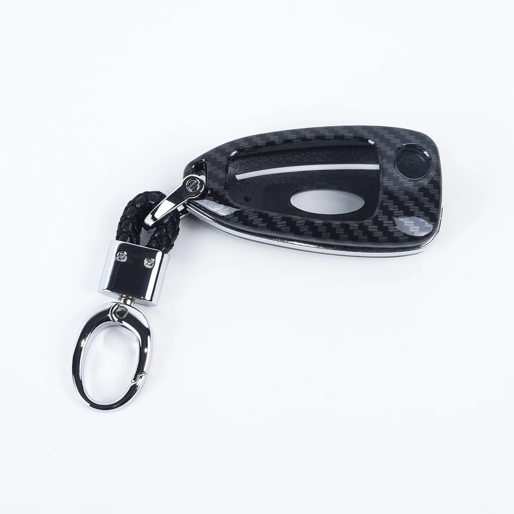 Чехол для автомобильного ключа с цепочкой черный из углеродного волокна Ford