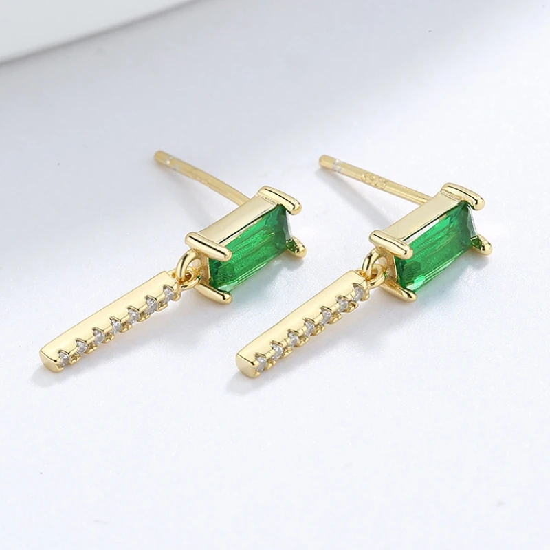 Женские винтажные квадратные серьги гвоздики с изумрудами и драгоценными