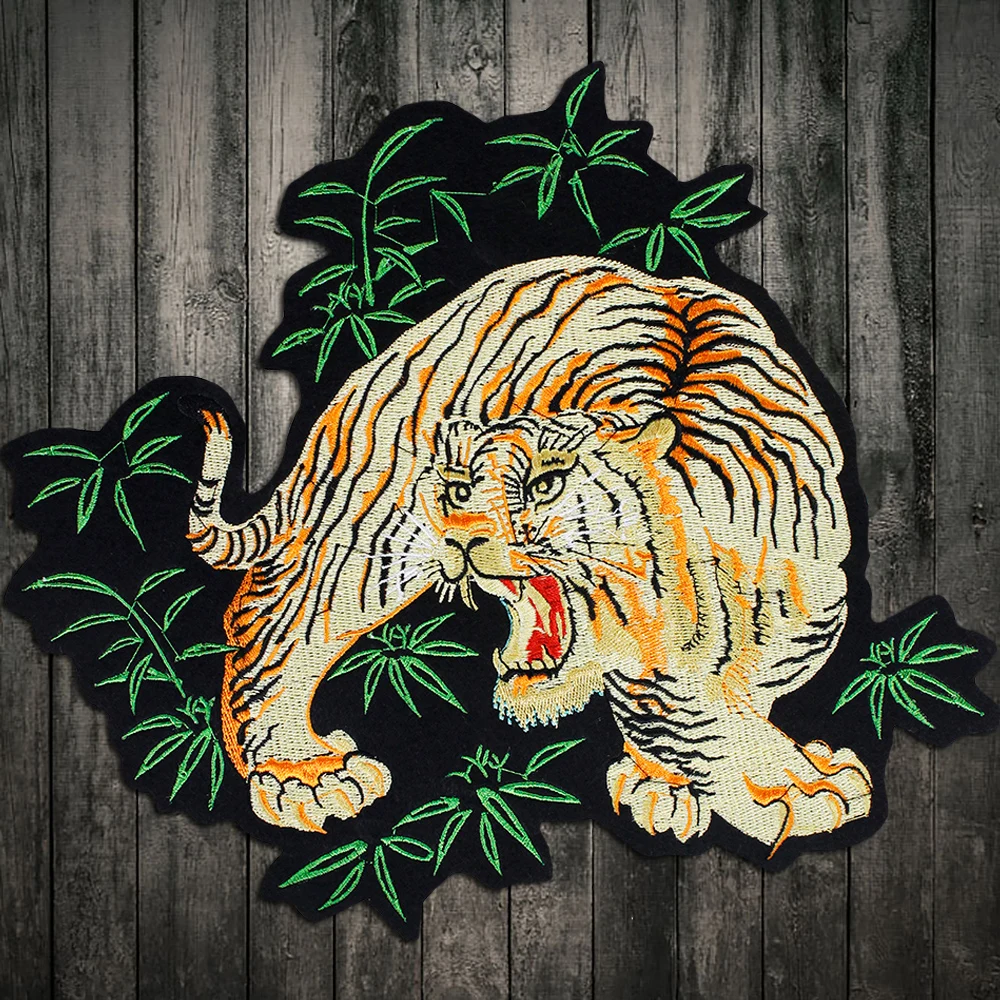 Комплект из 2 предметов с вышивкой новая модель большой Цветочные в леопардовом