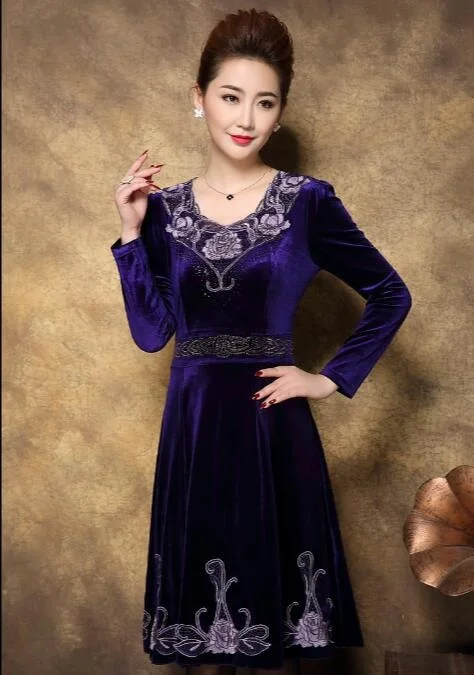 2019 осеннее женское вельветовое платье среднего возраста больших размеров