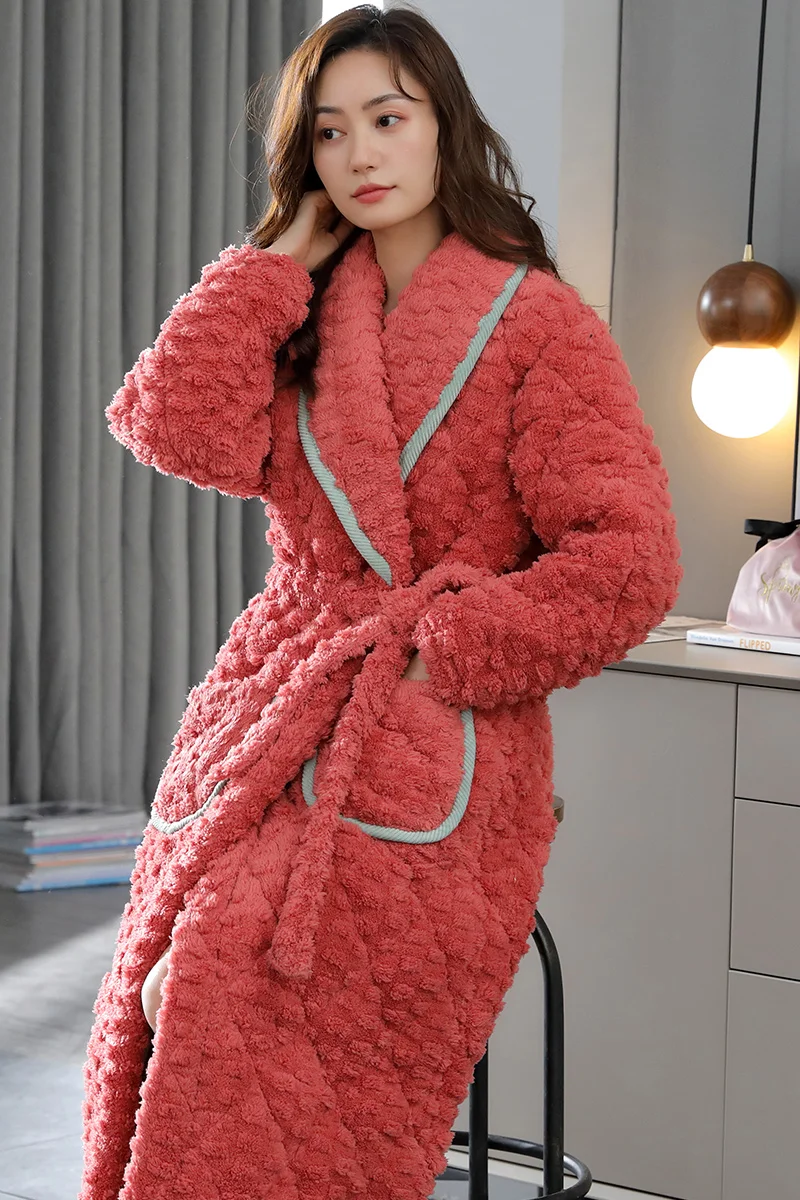 Flannel Sleepwear Winter Thick Warm Nightgown 3-layer Laminated Cotton Nightwear Female Bathrobe Women's Home Wear