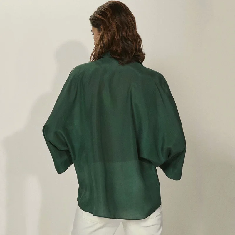 

Women Blusas Fashion V-Neck Blusas Tops Ropa Mujer England Office Lady Simple Solid Color Batwing Sleeve Blouse