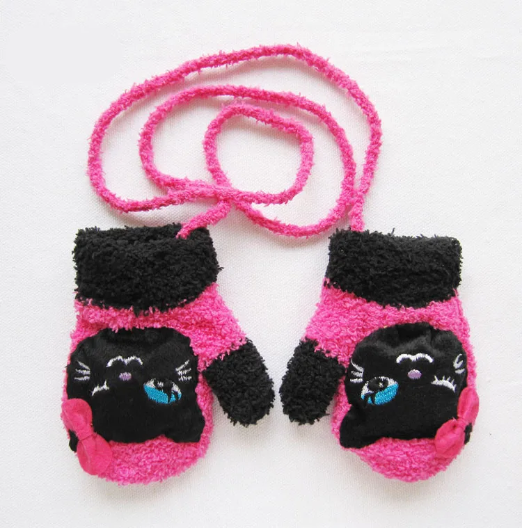 1 Pair cat Детские перчатки с милым котиком и карамельной пандой из мультфильма; утепленные бархатные зимние детские рукавицы с веревкой на пальцах; теплые детские перчатки - Цвет: 1 Pair cat